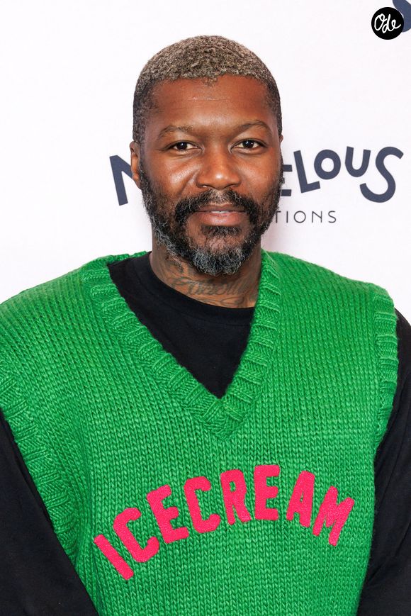 Il a commencé au centre de formation d'Auxerre et a poursuivi durant toute sa carrière.

Djibril Cissé lors de la séance photo organisée à l'occasion de la première du film « Numéro 10 », qui s'est tenue au Publicis Cinema à Paris, en France, le 24 janvier 2024. Photo de David Boyer/ABACAPRESS.COM