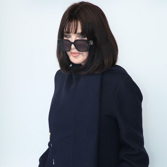 Isabelle Adjani - Célébrités au Défilé de Mode Dior, Prêt-à-porter Automne / Hiver 2026-2027, Photocall, dans le cadre de la Fashion Week de Paris, France, le 03 Mars 2026.

© Bertrand Rindoff / Bestimage