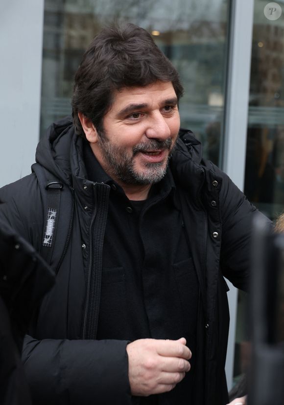 Exclusif - Patrick Fiori à la sortie des studios de RTL à Neuilly-sur-Seine, France, le 12 février 2025. © Bestimage