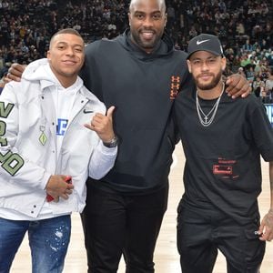 Kylian Mbappé , Teddy Riner et Neymar   au match de NBA Game Paris 2020 entre les Bucks de Milwaukee et les Charlotte Hornet à l'AccorHotels Arena à Paris le 24 janvier 2020. © Veeren / Bestimage