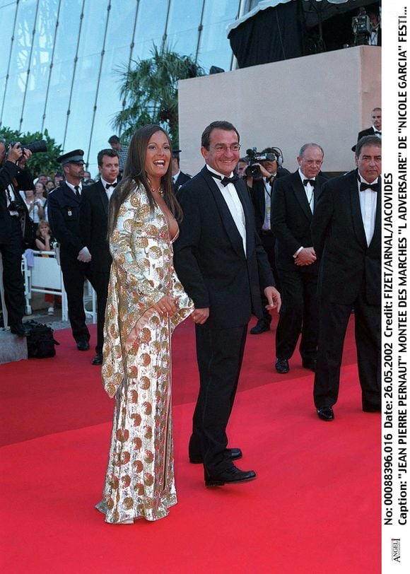Nathalie Marquay et Jean-Pierre Pernaut lors de la montée des marches de "L'adversaire" au Festival de Cannes en 2022. © FIZET-ARNAL-JACOVIDES / BESTIMAGE