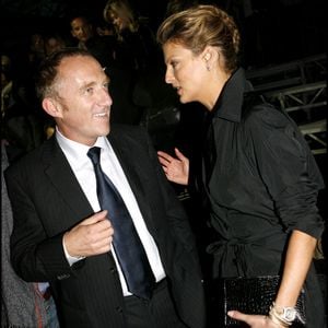 François-Henri Pinault et Linda Evangelista au défilé Alexander McQueen en 2006. AGENCE / BESTIMAGE