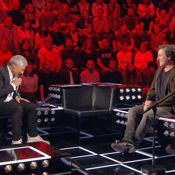 Emma Peters, Nagui et Thomas Dutronc sur le plateau de Taratata - France 2 (Capture d'écran).