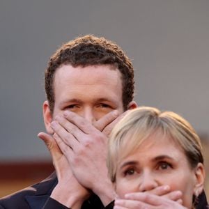 Noé Boon et sa mère Judith Godrèche - Montée des marches du film « Furiosa : A Mad Max Saga » lors du 77ème Festival International du Film de Cannes, au Palais des Festivals à Cannes. Le 15 mai 2024
© Jacovides-Moreau / Bestimage