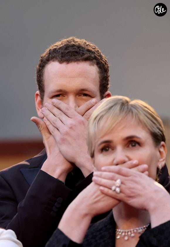 Noé Boon et sa mère Judith Godrèche - Montée des marches du film « Furiosa : A Mad Max Saga » lors du 77ème Festival International du Film de Cannes, au Palais des Festivals à Cannes. Le 15 mai 2024
© Jacovides-Moreau / Bestimage