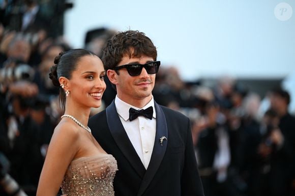 Alexandra Saint Mleux, la femme de Charles a elle aussi manifesté sa joie.

Charles Leclerc et sa femme Alexandra (Saint Mleux) - Montée des marches du film "La vie d'une femme" lors du 79ème Festival International du Film de Cannes, le 13 mai 2026.
© Rachid Bellak/Bestimage