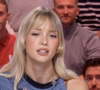 "C’est hyper beau de voir des jeunes descendre dans les rues pour avoir un avenir meilleur, vouloir de meilleures conditions d’apprentissage, c’est hyper touchant" a-t-elle ajouté

Angèle sur le plateau de Quotidien sur TMC le 14 octobre 2026