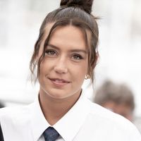 "Des salaires qu'elle n'atteindra jamais" : Adèle Exarchopoulos a une maman au métier modeste, comment vit-elle cette différence ?