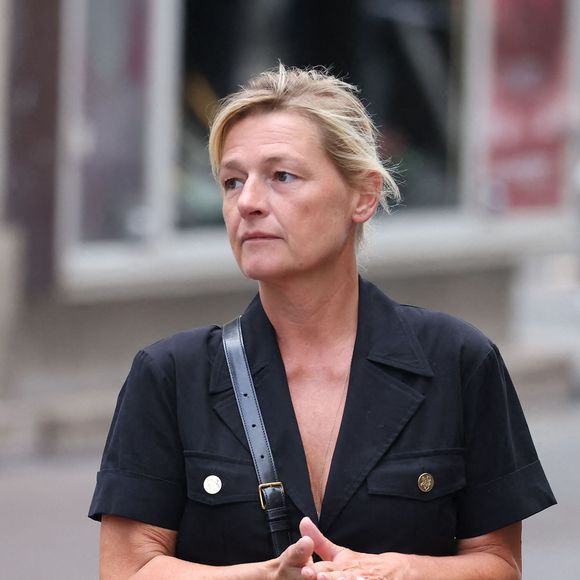 Anne-Elisabeth Lemoine - Arrivées des célébrités aux obsèques de Jane Birkin en l'église Saint-Roch à Paris. Le 24 juillet 2023
© Jacovides-KD Niko / Bestimage