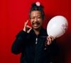 En 2023, il avait accédé à une nouvelle notoriété grâce à son rôle dans Astérix & Obélix : L’Empire du Milieu.
Exclusif - Bun Hay Mean (Chinois marrant) - Backstage - Enregistrement de l'émission "Tout le monde chante contre le cancer" au Cirque Phénix à Paris, présentée par J.Anthony et E.Gossuin et diffusée le 4 janvier sur W9
© Christophe Clovis / Bestimage
