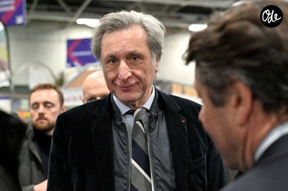 Il a ressenti d’importantes difficultés respiratoires.

Patrick de Carolis, le maire d'Arles, et Christian Estrosi, le maire de Nice, président de la Métropole Nice Côte d’Azur, président délégué de la Région Provence-Alpes-Côte d’Azur, durant la 60ème édition du Salon International de l’Agriculture qui a lieu du 24 février au 3 mars 2024, au Parc des Expositions de la Porte de Versailles à Paris. © Bruno Bebert/Bestimage