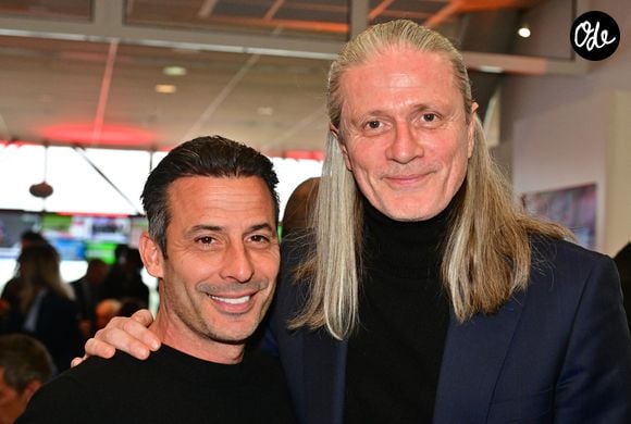 Il a toutefois refusé tout amalgame avec les manifestants, dont il partage le ras-le-bol fiscal.

Ludovic Giuly, Emmanuel petit - 104ème édition du Prix d'Amérique à l'hippodrome Paris-Vincennes. © Christian Liewig/Bestimage