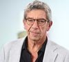 Michel Cymes (69 ans) a partagé avec sa communauté une expérience vécue lors d'une sortie à vélo. 

Exclusif - Michel Cymes - Enregistrement de l'émission "Vivement dimanche" aux studios Rive Gauche, présentée par M.Drucker  Guillaume Gaffiot/Bestimage