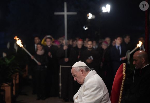 Jorge Mario Bergoglio, plus connu sous son nom de règne, François, était le premier pape non-européen depuis le VIIIe siècle.