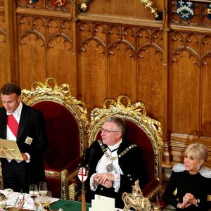 Rachida Dati, Ministre de la Culture, La duchesse de Gloucester, Le président Emmanuel Macron, Alastair King, lord maire de Londres, Brigitte Macron, Le prince Richard, duc de Gloucester lors d’un banquet d’état à Guildhall, Londres le 9 juillet 2025. Le couple présidentiel français est en voyage officiel au Royaume Uni pour trois jours.

© Dominique Jacovides / Bestimage