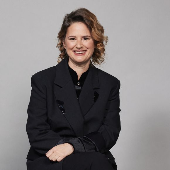 À l'occasion du prime inédit de "Scènes de ménages" diffusé ce mardi sur M6, Élodie Poux s'est confiée sur sa perte de poids de 24 kilos

Elodie Poux en Studio avec les invités de l'enregistrement de l'émission "La chanson secrète N°14", présentée par N.Aliagas sur TF1, à Paris, France. © Jacovides-Moreau/Bestimage