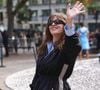 La chanteuse Louane a fait une apparition remarquée, arrivant complice au bras d'une figure de la "Star Academy".

Louane au défilé Miu Miu prêt-à-porter Femme Printemps-Été 2027 lors de la Fashion Week de Paris, le 4 octobre 2026.

 © Lucia Sabatelli / Bestimage