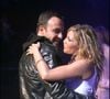 "Entre le boulot, le football, les enfants, je n’ai pas beaucoup de temps. Je fais quelques dates de temps en temps", a ajouté celle qui n’a donc pas complètement abandonné la musique.
Carine Haddadou et Nikos Aliagas - représentation du spectacle "Salut Joe" par les anciens de la "Star Academy" au cirque d'hiver Bouglione à Paris 18/12/2006 © COADIC GUIREC / BESTIMAGE