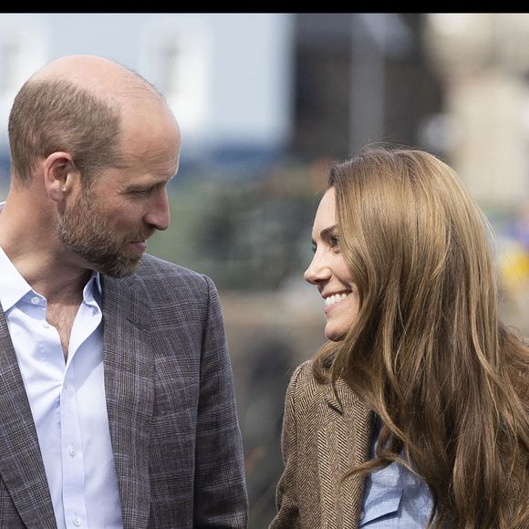 Le prince William et Kate Middleton, le prince et la princesse de Galles, lors d'une visite à Tobermory sur l'île de Mull en Écosse, Royaume-Uni.  29 avril 2025. © Stephen Lock/i-Images/ABACAPRESS.COM