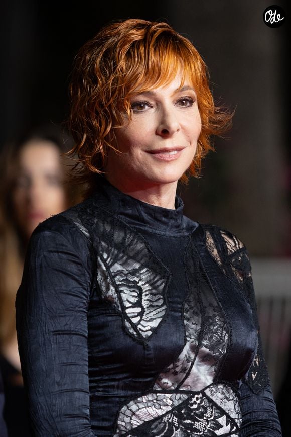 Si sa sortie est prévue le 30 octobre, certains fans pourront le découvrir trois jours plus tôt lors d'une expérience organisée dans plusieurs cinémas.

Mylène Farmer - Montée des marches du film "Dalloway" lors du 78ème Festival International du Film de Cannes, au Palais des Festivals à Cannes, le 15 mai 2025.
© Olivier Borde / Bestimage