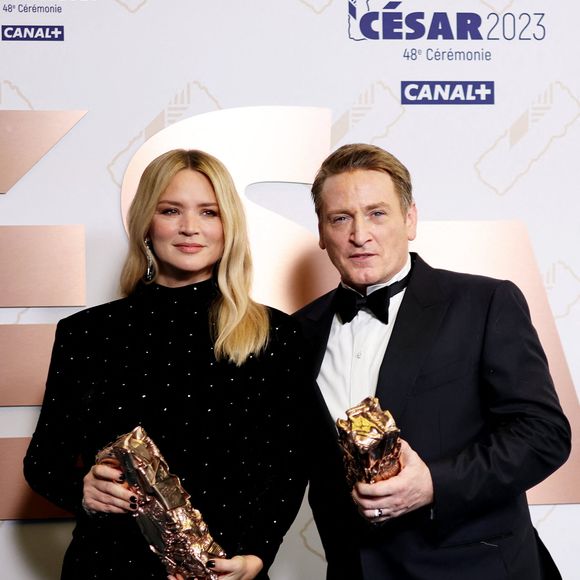 Et qu'il est devenu le premier acteur à remporter deux César d'affilée ?

Virginie Efira César De La Meilleure Actrice Dans Revoir Paris, Benoît Magimel César Du Meilleur Acteur Dans Pacifiction - Tourment Sur Les Îles - Pressroom - 48ème cérémonie des César à l'Olympia à Paris le 24 février 2023.

© Jacovides / Borde / Bestimage