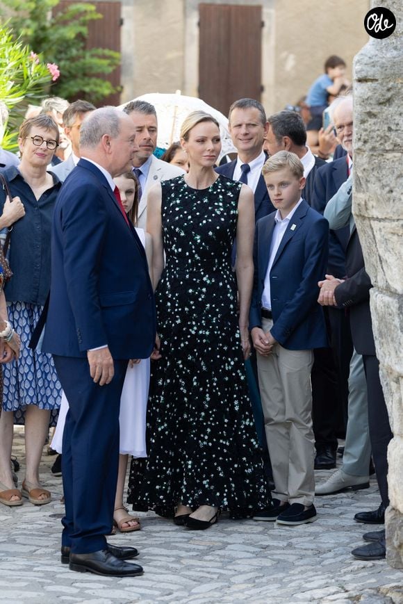 No Tabloïds - Le prince Albert II de Monaco, la princesse Charlène de Monaco, le prince Jacques de Monaco, marquis des Baux et la princesse Gabriella de Monaco lors de leur visite officielle aux Baux-de-Provence, France, le 5 septembre 2026. © OLivier Huitel/Pool MOnaco/Bestimage # No Tabloids - No MailOnline - Prince Albert II of Monaco, Princess Charlene, of Monaco, Prince Jacques of Monaco, Marquis of Baux and Princess Gabriella of Monaco during their official visit to Les Baux-de-Provence, on September 5, 2026, | 00768534