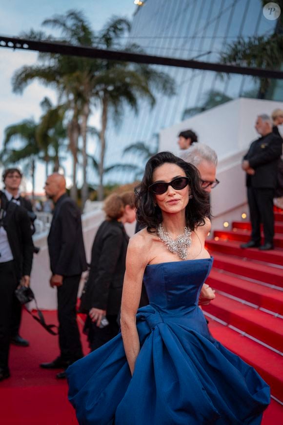 "Elle avait un régime bien particulier et pas mal de restrictions. Donc la difficulté était de réussir à proposer de la diversité sans pouvoir utiliser un certain nombre d'aliments", s'est remémoré Simon Auscher. 

Demi Moore assiste à la projection de "La Bola Negra" lors du 79ème Festival de Cannes au Palais des Festivals le 21 mai 2026 à Cannes, France.  Photo par Eliot Blondet/ABACAPRESS.COM