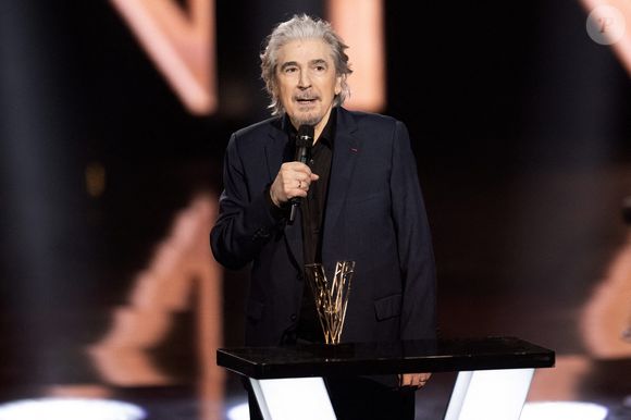Serge Lama se rappelle de son histoire avec cette artiste 

Serge Lama reçoit un prix d'honneur lors des 38e Victoires de la Musique à la Seine Musicale à Boulogne-Billancourt, France. Photo by David Niviere/ABACAPRESS.COM