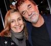Actuellement sur les planches dans la pièce Un grand cri d'amour, Catherine a été mariée avec Olivier Marchal 

Exclusif - Olivier Marchal et son ex-femme Catherine Marchal - L'humoriste Cartouche sur la scène du "Café de la danse" dans son spectacle "Demain je me lève de bonheur !" à Paris. 
© Cédric Perrin / Bestimage