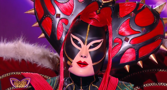 La Dame de Coeur, Deuxième prime de Mask Singer, capture d'écran TF1