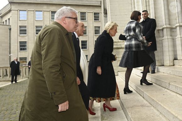 Le prince Laurent, le prince Lorenz et la princesse Astrid - La famille royale de Belgique arrive au Te Deum à l'occasion du King's Day à Bruxelles le 15 novembre 2024. © Photonews / Bestimage