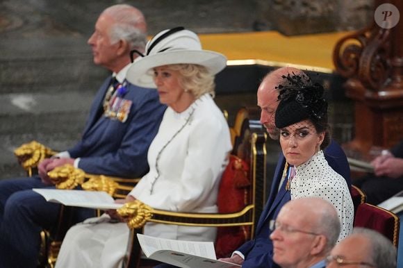 La famille royale britannique et les personnalités assistent à un service d'action de grâce à l'abbaye de Westminster à Londres, à l'occasion du 80ème anniversaire du jour de la Victoire en Europe (VE Day), le 8 mai 2025. Mirrorpix / Bestimage