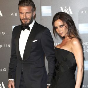 David Beckham et sa femme Victoria Beckham - Photocall du gala "Alexander McQueen : Savage Beauty" au Victoria and Albert Museum à Londres, le 12 mars 2015. Photo par Action Press / Bestimage