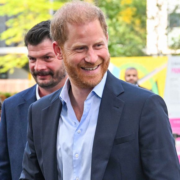 Le prince Harry, duc de Sussex, visite le centre d'études sur les blessures causées par les explosions de l'Imperial College London, à Londres, au Royaume-Uni, le 10 septembre 2025. © Hussein Zak/Splash News/ABACA