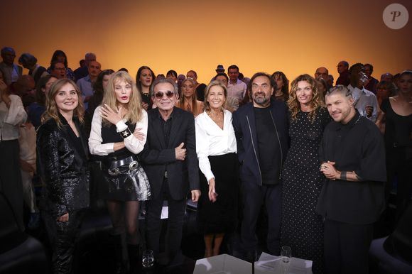 Exclusif - Arielle Dombasle, Philippe Manoeuvre, Claire Chazal, André Manoukian, Aurelie Saada, Quentin Mosimann lors de l'enregistrement de l'émission "Le Grand Echiquier - Spéciale Serge Gainsbourg" présentée par C.Chazal et A.Manoukian et diffusée le 7 avril 2026 sur France 2, à Paris, France, le 17 septembre 2025. © Jack Tribeca/Bestimage