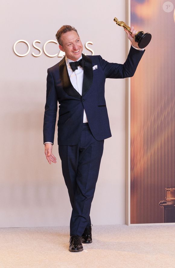Lol Crawley, meilleur directeur de la photographie pour "The Brutalist" dans la press room des Oscars le 2 mars 2025 (Credit Image: © PI via ZUMA Press Wire)