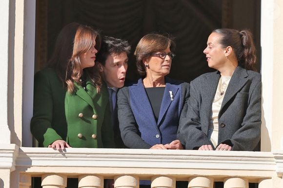 Camille Gottlieb, Pauline Ducruet, la princesse Stéphanie de Monaco et Louis Ducruet - La famille princière de Monaco au balcon du palais, à l'occasion de la Fête Nationale de Monaco, le 19 novembre 2024. © Jacovides-Bebert/Bestimage