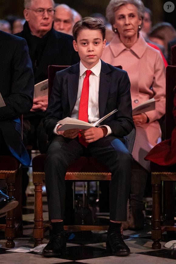 George sera le premier à y faire son entrée... Probablement en 2026.


Le prince George pendant la cérémonie de chants Together At Christmas à l'abbaye de Westminster à Londres. Date de la photo : Vendredi 6 décembre 2024. ... Noël 2024 ... 06-12-2024 ...
 Aaron Chown/PA Wire.