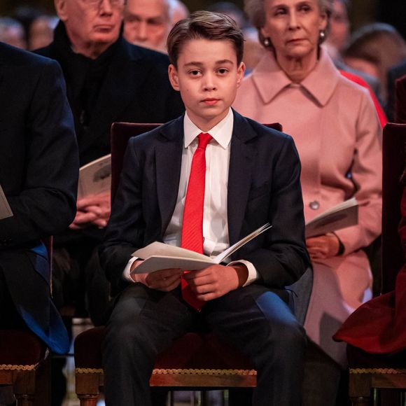 George sera le premier à y faire son entrée... Probablement en 2026.


Le prince George pendant la cérémonie de chants Together At Christmas à l'abbaye de Westminster à Londres. Date de la photo : Vendredi 6 décembre 2024. ... Noël 2024 ... 06-12-2024 ...
 Aaron Chown/PA Wire.