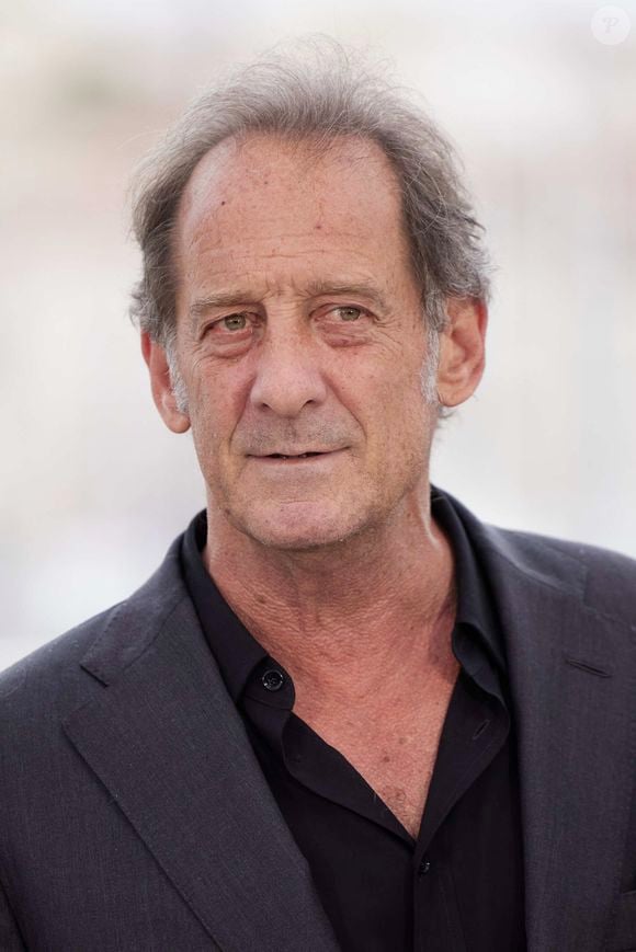 Vincent Lindon - Photocall du film "Le deuxième acte", présenté hors compétition, lors du 77ème Festival International du Film de Cannes (14 - 25 mai 2024), le 15 mai 2024. (Jacovides-Moreau/Bestimage).