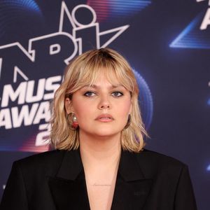 Louane s’est confiée dans l’émission “À la régulière” sur France Inter face à Mehdi Maïzi.

Louane Emera au photocall de la 25ème cérémonie des "NRJ Music Awards (NMA)" au palais des Festivals et des Congrès de Cannes, France. © Dominique Jacovides/Bestimage