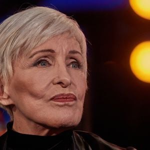 Nicole Croisille - Enregistrement de l'émission "Allez viens je t'emmène…Au Music Hall" au Studio Gabriel à Paris.
© Cyril Moreau / Bestimage