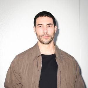 Tahar Rahim et Leïla Bekhti restent très discrets, mais leur histoire d’amour solide dure depuis plus de dix ans.

Tahar Rahim en backstage de l'émission "C à vous" lors du 78ème Festival International du Film de Cannes le 20 mai 2025. © Jack Tribeca / Bestimage