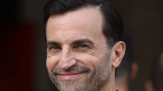 Nicolas Ghesquière : Le grand nom de Louis Vuitton vit dans une demeure unique sur les hauteurs de Los Angeles, avec son compagnon