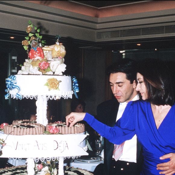 Claude Lelouch, Richard Berry, Anouk Aimée et Jean-Louis Trintignant au Festival de Cannes en 1986
©ANGELI-RINDOFF / BESTIMAGE