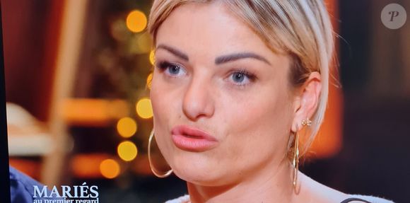 Coralie et Bruno lors du bilan face aux expertes - épisode de "Mariés au premier regard 2025", du 2 juin, sur M6