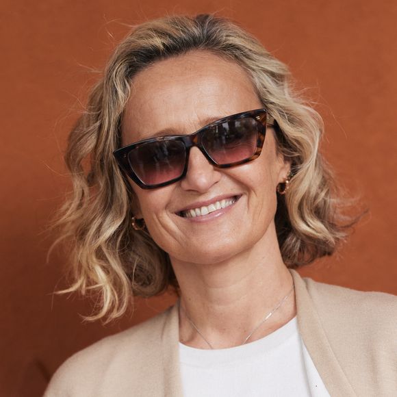 Caroline Roux - Les célébrités au village lors des Internationaux de France de tennis de Roland Garros 2024 à Paris. Le 5 juin 2024. 
© Jacovides-Moreau/Bestimage