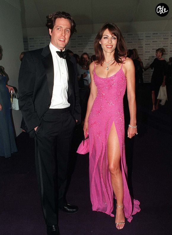 Hugh Grant et Elizabeth Hurley ou quand la passion se transforme en une amitié fraternelle.

Hugh Grant et Elizabeth Hurley - Soirée Versace à Londres. 

© Bestimage