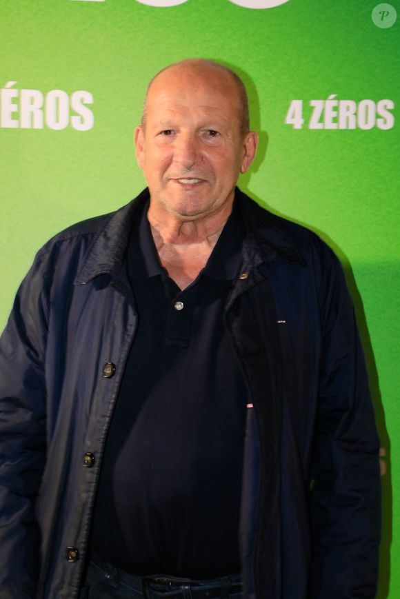 Rolland Courbis à l'avant-première du film "4 zéros" au cinéma Pathé-Plan de Campagne à Marseille. 

Photo : Franz Chavaroche / Bestimage