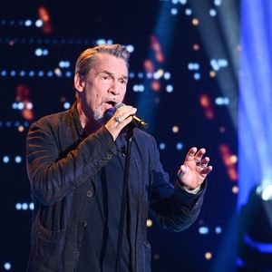 Florent Pagny lors de l'enregistrement de l'émission « Vivement dimanche » au studio Rive Gauche, présentée par Michel Drucker, diffusée sur France 3 le 21 juin 2026, à Paris, France, le 20 mai 2026. © Guillaume Gaffiot/Bestimage